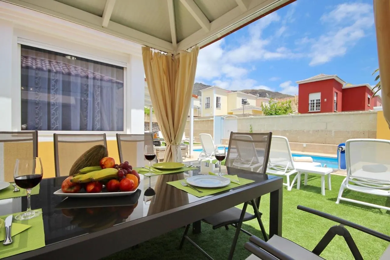 Amazing 5-Bedroom Villa In Costa Adeje  Costa Adeje (Tenerife)