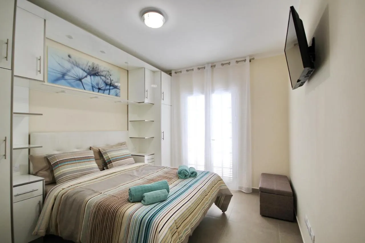 Amazing 5-Bedroom Villa In Costa Adeje  Costa Adeje (Tenerife)