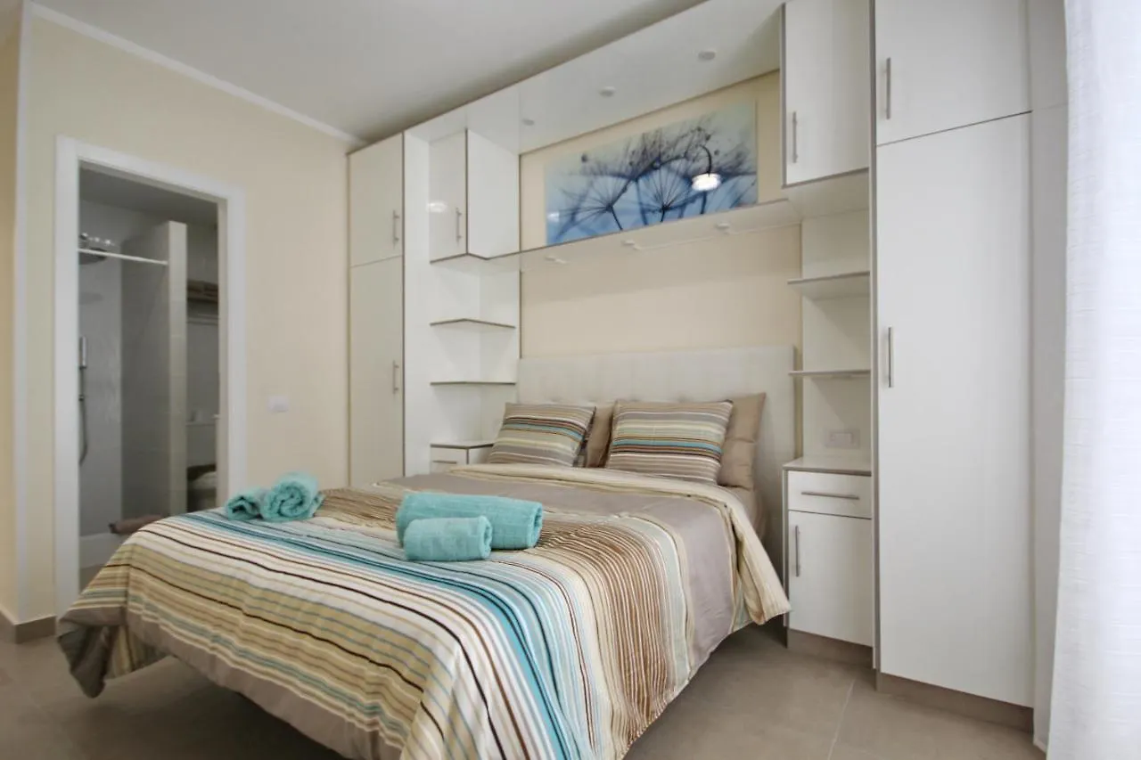 Amazing 5-Bedroom Villa In Costa Adeje 0*, Costa Adeje (Tenerife) Espanha