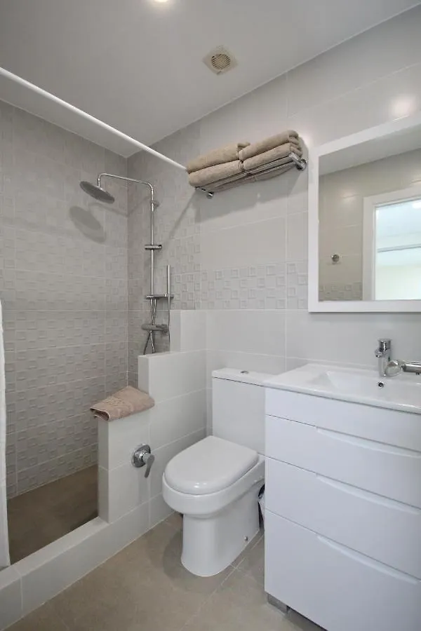 Amazing 5-Bedroom Villa In Costa Adeje 0*, Costa Adeje (Tenerife)